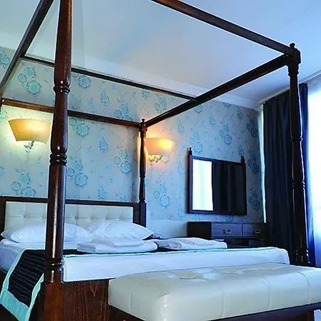 Rios Latte Hotell 4*